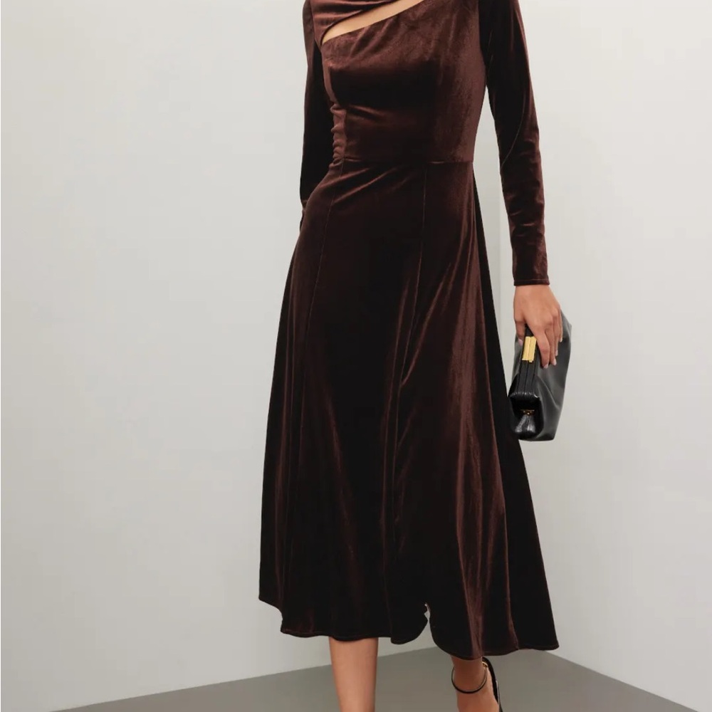 Rene Ruiz Collection // Asymmetrical Backless Long Sleeve Cocktail Dress